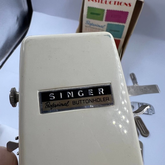 Singer Professional Buttonholer SIMS 4634 v102878 Vintage Sewing Accessory - Picture 8 of 14